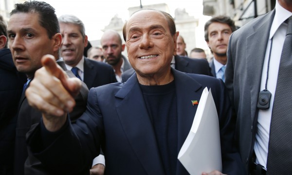 Берлускони в болница: Паднал и си сцепил устната