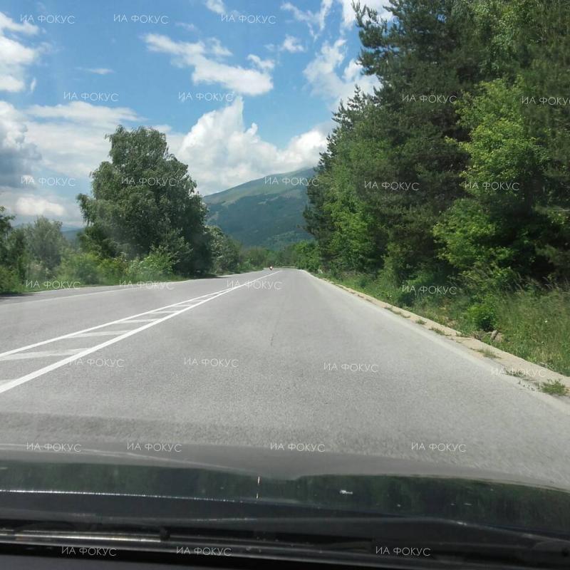 Бургас: Временно движението по път I-6 Карнобат – Айтос при разклона за село Чукарка се извършва в една лента поради пътнотранспортно произшествие