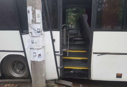 Кошмар в Пловдив: Неизвестен обстреля автобус от градския транспорт, пълен с ученици