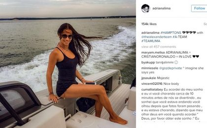 Адрина Лима поддържа форма със скачане на въже
