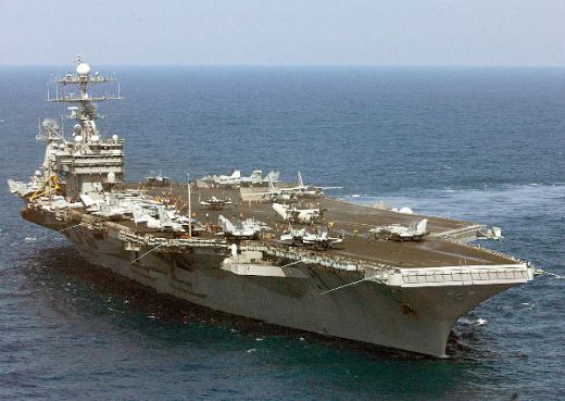 И US самолетоносачът „Хари Труман“ подпуква ДАЕШ