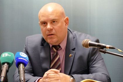 Зам.- главният прокурор Иван Гешев: Съществува вероятност да има и други обвиняеми по случая в 4 РУ