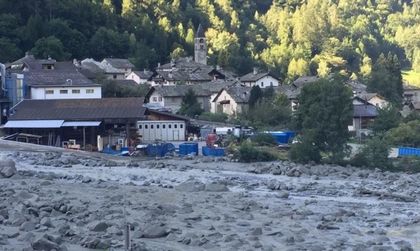 8 души в неизвестност след скалната лавина в Швейцария