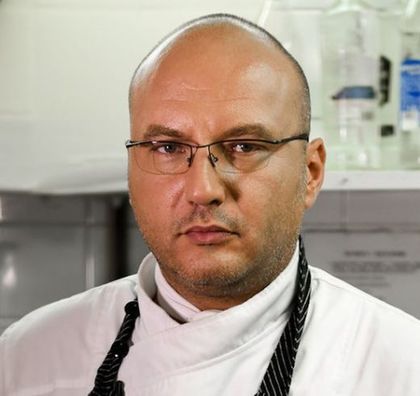 Съпругата на шеф Манчев: Ще работиш само с мъже