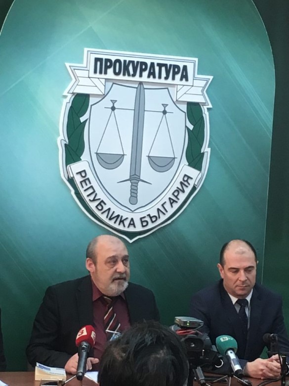 Прокуратурата повдигна обвинение на двама души заради унищожените дюни в местността Каваците (ОБЗОР)