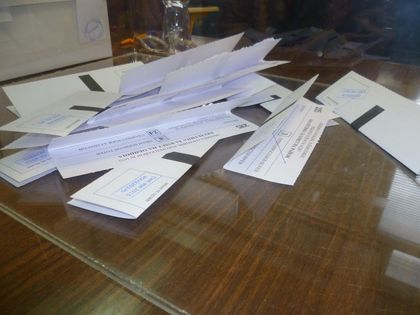 Бюлетините се разтварят, тайната на вота е разкрита