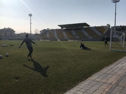 Ботев играе контрола в сряда