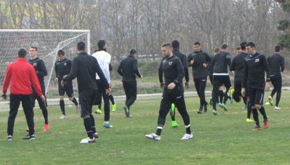 Локо открива кръга тази вечер