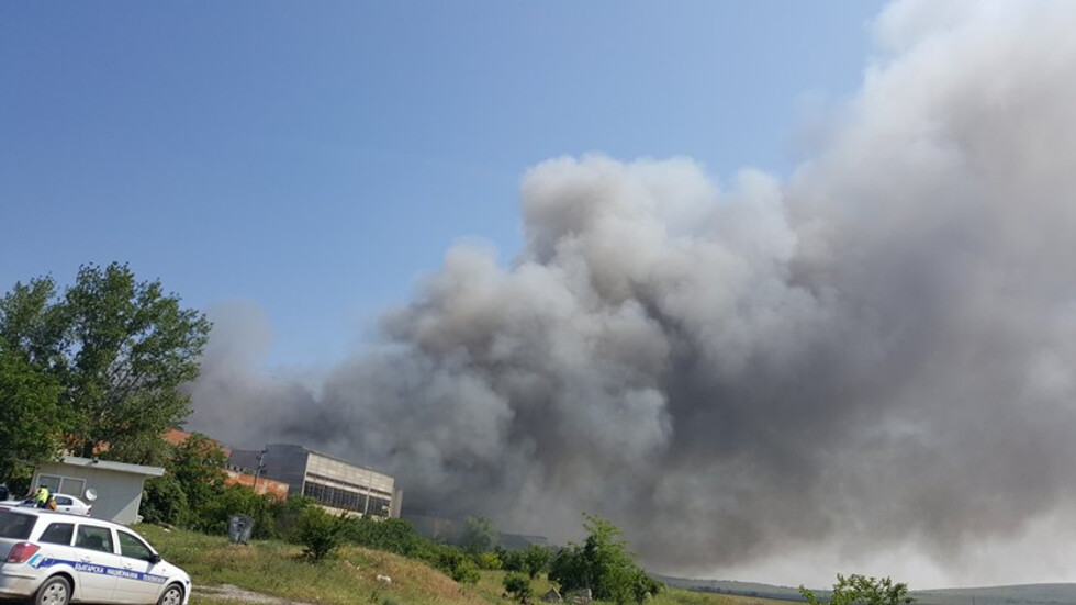 Нено Димов налага глоба на завода за отпадъци край Шишманци