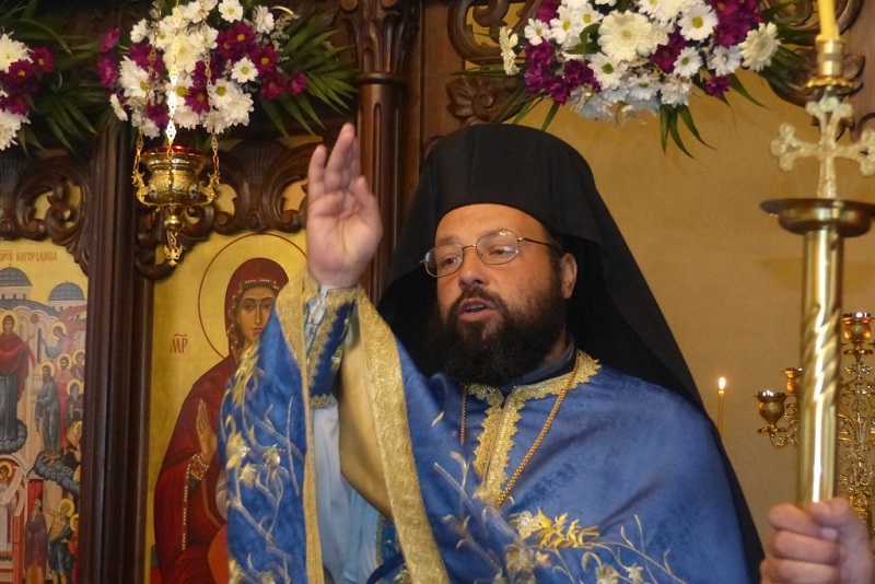 Архиерейският наместник на Смолянска духовна околия архимандрит Висарион: Бог да наспори за всички животворна 2019 година