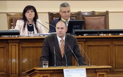 Николай Цонков, БСП: Внесохме сигнал до прокуратурата за проверка на договора за охрана на 12 поделения с опасни вещества и боеприпаси