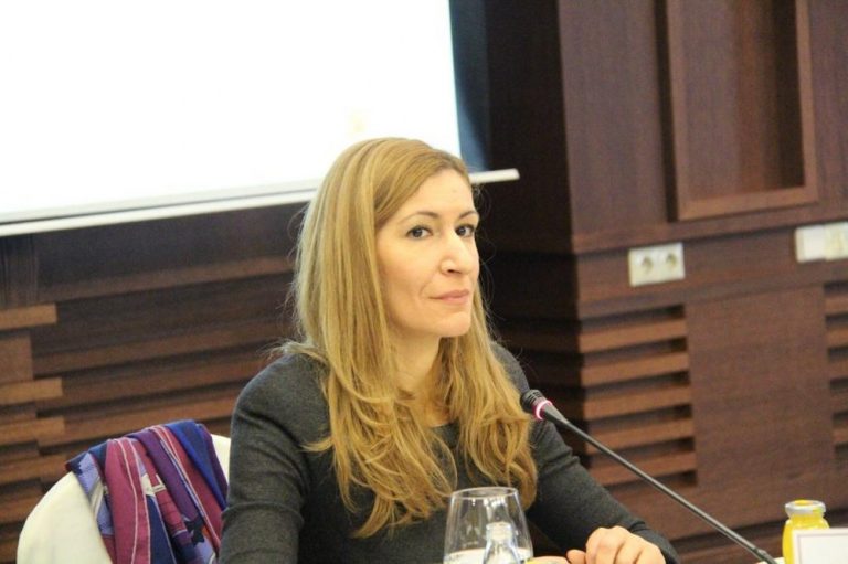 Министър Ангелкова разпореди проверка на плаж Камчия
