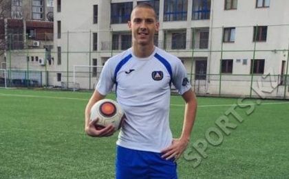 Левски подсили школата си с казах от Берое