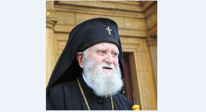 Приеха владиката Калиник в правителствената болница