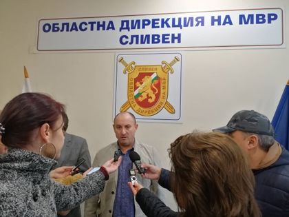 Сливен: Задържан е 19-годишен младеж, нападал и обирал възрастни жени в кв. „Даме Груев”