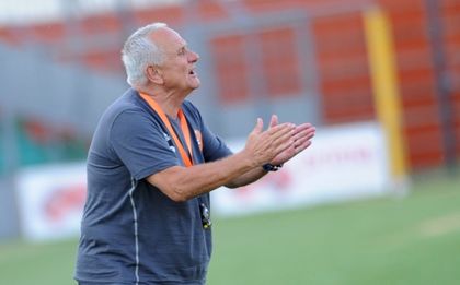 Люпко Петрович се завръща начело на Литекс?
