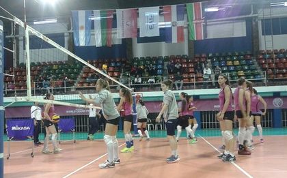 Националките тренират на пълни обороти, най-млади са в групата
