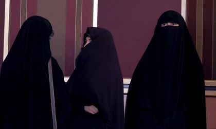 И в Швейцария забраняват бурките
