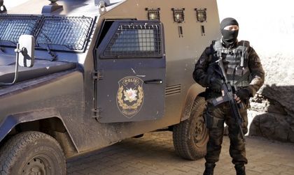Спипаха 8 предполагаеми джихадисти в Турция
