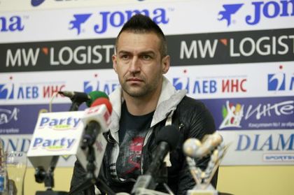 Три мача наказание за Мартин Камбуров