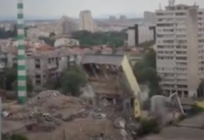 Багерист на косъм от смъртта в Пловдив СТРАХОВИТО ВИДЕО