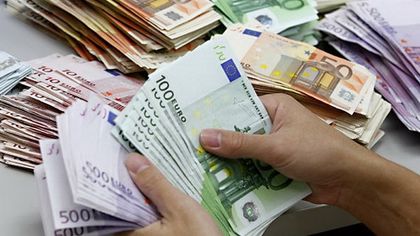 Арестуваха измамница,