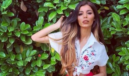 Мегз никога до сега не е била толкова гола на СНИМКА 18+
