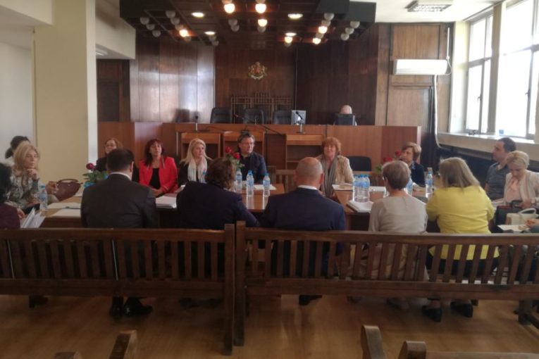 В Окръжен съд – Благоевград дебатираха проблемите с прилагането на Закона за правната помощ