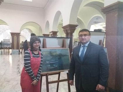 Главният прокурор Сотир Цацаров и министър Младен Маринов откриха изложба на млади художници в Съдебната палата