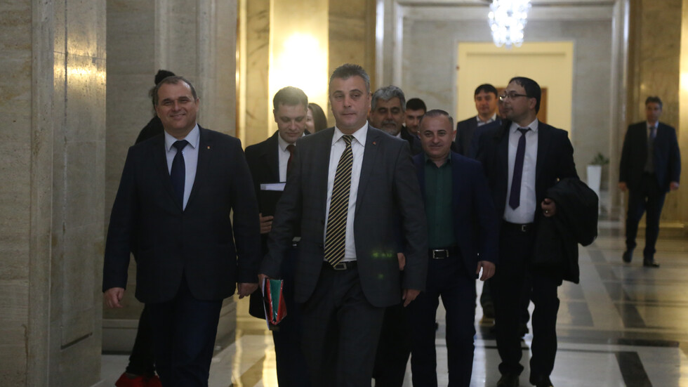 ВМРО се регистрира за самостоятелно участие на евроизборите