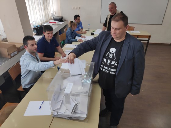 Европейски избори 2019: Емил Радев, ГЕРБ: Гласувах за една по-силна България и Европа без двойни стандарти