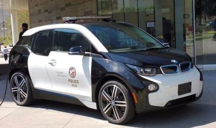 Мощна глезотия! BMW i3 за полицията