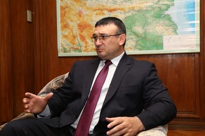 Младен Маринов с нови ексклузивни подробности за канала, разбит на магистрала 