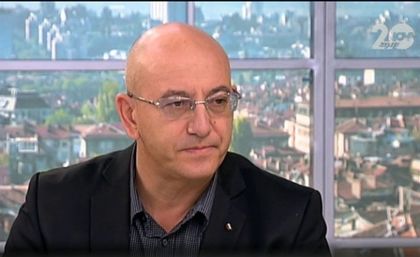 Ревизово се присмя на Марешки: Скъса си панталоните да тича до централата на ГЕРБ