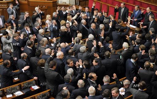 УНИАН: Върховната Рада прие закон за определянето на украинския език за единствен държавен