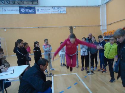 Достойно представяне на дриновските ученици в общинско състезание „Лъвски скок – 2018“