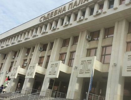 Задържаха батки-биячи от Бургас, отвлекли и пребили 18-годишно момче