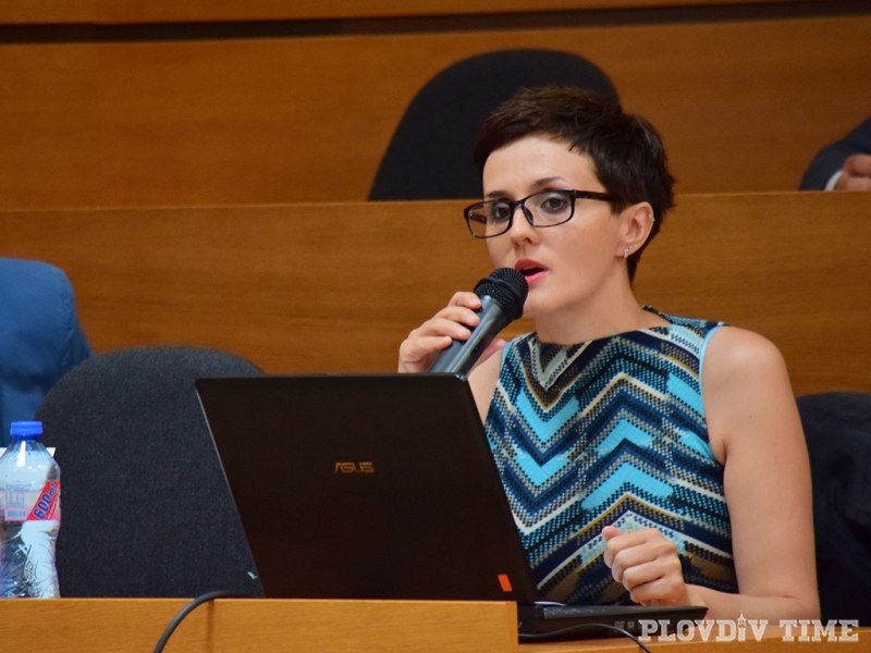 Светлана Куюмджиева за откриването на ЕСК: "Няма са коментирам...", "Обяснения няма да давам...", "Не мога да ви кажа...", "Без цифри..."