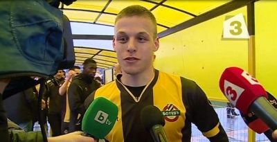 Спортал: Славия взе Васев!