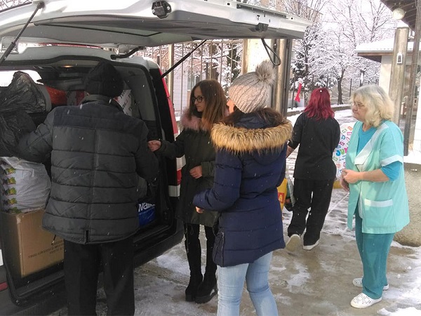 Велико Търново: Благотворителна кампания на свищовските студенти подпомогна за Коледните празници център за деца с увреждания