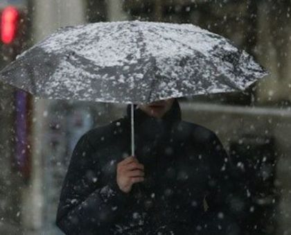 Сняг заваля в Боровец, Бистрица и Гинци