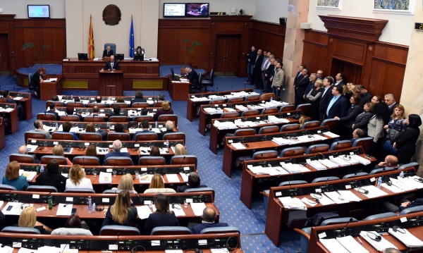 България приветства Македония: Отговорно решение по пътя към ЕС