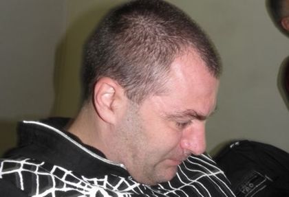 Жената на Ембака се изправя пред съда