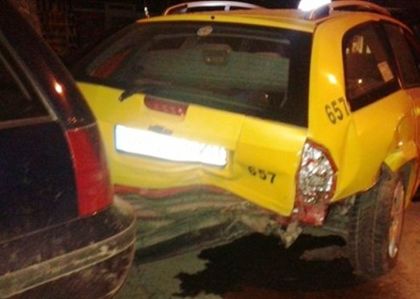 Такси помля две коли тази нощ в Пловдив