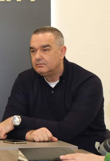 Иво Горчев, ДТ- Перник: Постановката „Енергични хора“ е сатира на времето, в което живеем