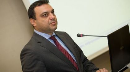 Депутатите изслушват Московски за корупцията в ДАИ