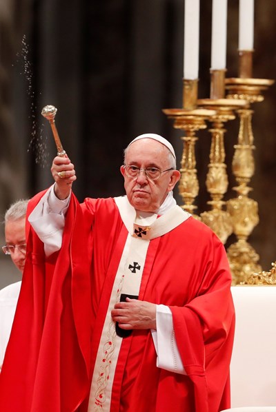 Папата ще обяви 14 нови кардинали на церемония през юни