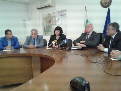 Снегът забавил пробите за уран в Първомай