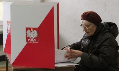 Евроскептичната "Право и справедливост" печели в
Полша