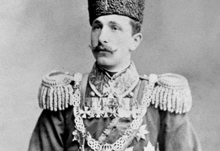 На днешната дата България отново се сдобива с княз след пет века под сянката на султана
